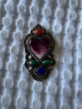 Aaron toadlena Multistone Heart Accent Brooch in Purple, Green, Blue & Coral